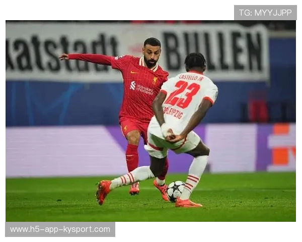 萨拉赫左脚弧线球破门，利物浦2比0锁定榜